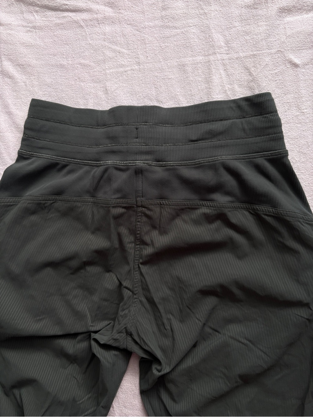 Lululemon Dance Studio Mid Rise Jogger Full Length Army Green - Picture 6 of 16